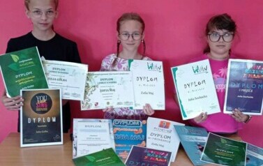 SUKCESY MŁODYCH WOKALISTEK 4