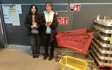 Świąteczna zbi&oacute;rka żywności 10