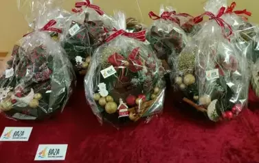 Szkolny kiermasz świąteczny 8