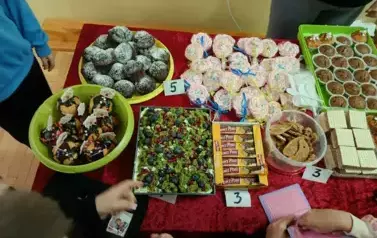 Szkolny kiermasz świąteczny 16