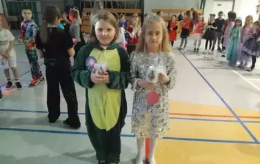 Bal karnawałowo &ndash; walentynkowy dla uczni&oacute;w klas I-III 14