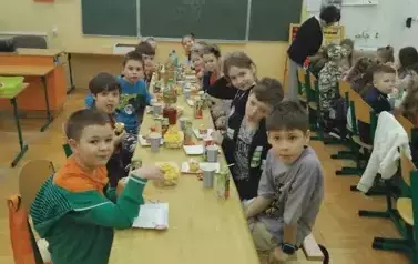 Bal karnawałowo &ndash; walentynkowy dla uczni&oacute;w klas I-III 29
