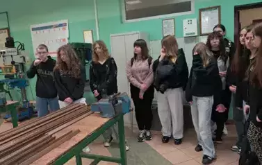 Uczniowie klas &oacute;smych odwiedzili Zesp&oacute;l Szk&oacute;ł im. Stanisława Staszica 8