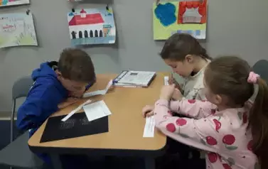 Spotkanie z lekturą w klasie IIb - &bdquo;Detektyw Pozytywka&rdquo; 10