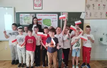 POLSKIE SYMBOLE NARODOWE &ndash; ZAJĘCIA EDUKACJI  PATRIOTYCZNEJ W KLASACH I 1