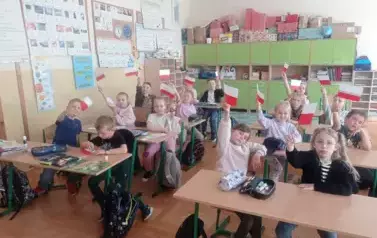 POLSKIE SYMBOLE NARODOWE &ndash; ZAJĘCIA EDUKACJI  PATRIOTYCZNEJ W KLASACH I 7