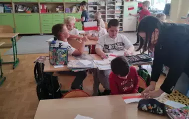 POLSKIE SYMBOLE NARODOWE &ndash; ZAJĘCIA EDUKACJI  PATRIOTYCZNEJ W KLASACH I 8