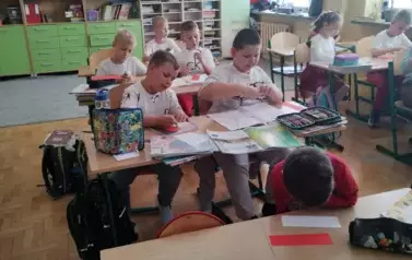 POLSKIE SYMBOLE NARODOWE &ndash; ZAJĘCIA EDUKACJI  PATRIOTYCZNEJ W KLASACH I 9
