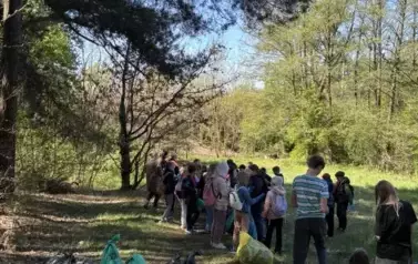 Akcja sprzątania świata w ramach Staszowskich Dni dla Ziemi 11