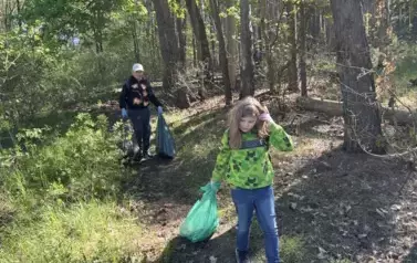 Akcja sprzątania świata w ramach Staszowskich Dni dla Ziemi 14