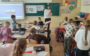 POLSKIE SYMBOLE NARODOWE &ndash; ZAJĘCIA EDUKACJI PATRIOTYCZNEJ W KLASACH I 18