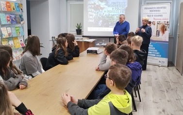 Protesty robotnicze w Polsce w okresie PRL &ndash; lekcja najnowszej historii 11