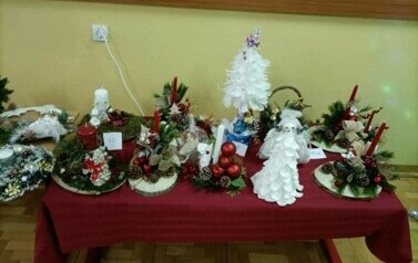 Świąteczny kiermasz charytatywny 14