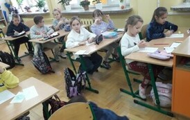 TEATRZYK KAMISHIBAI &ndash; ZAJĘCIA W KLASIE 2B 4
