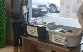 Świąteczna zbi&oacute;rka żywności 16