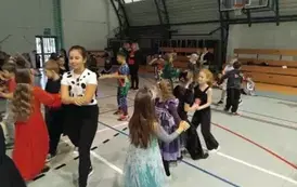 Bal karnawałowo &ndash; walentynkowy dla uczni&oacute;w klas I-III 5