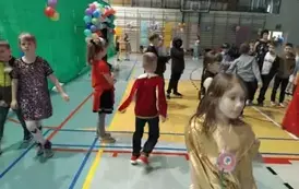 Bal karnawałowo &ndash; walentynkowy dla uczni&oacute;w klas I-III 17
