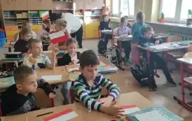 POLSKIE SYMBOLE NARODOWE &ndash; ZAJĘCIA EDUKACJI PATRIOTYCZNEJ W KLASACH I 16